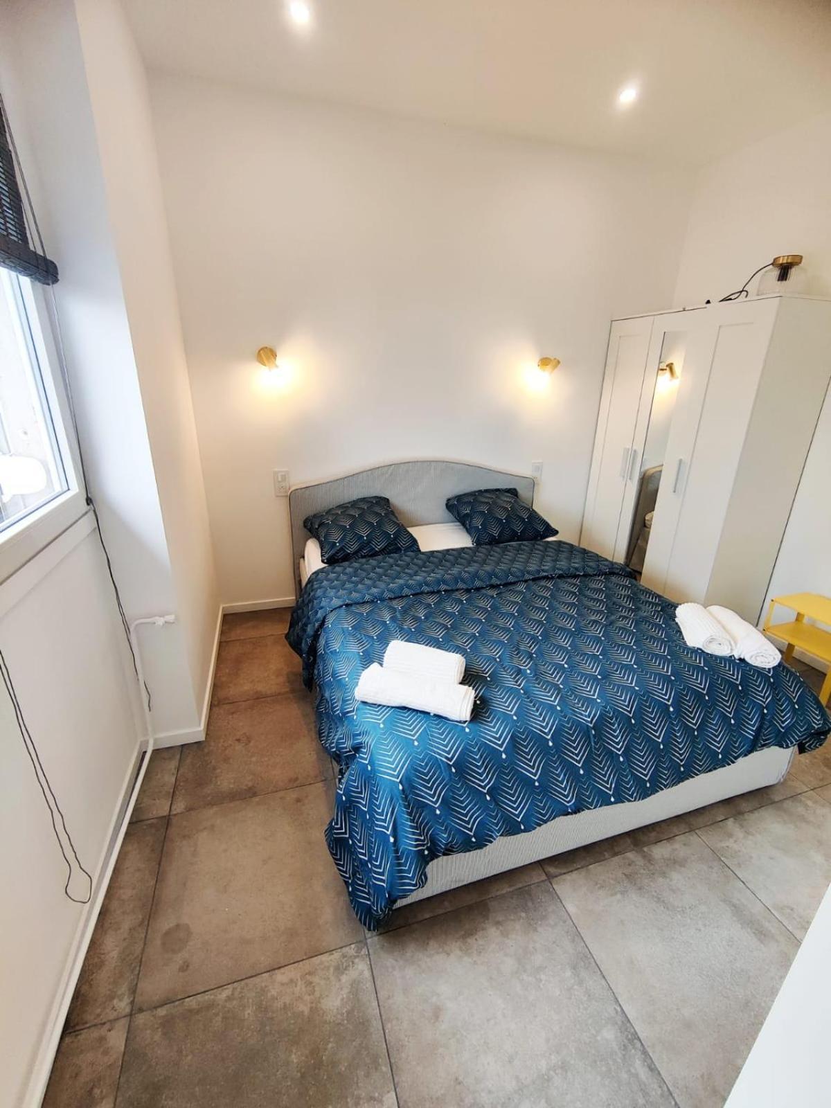 Loft Chic Avec Mezzanine Contemporaine Lägenhet Vénissieux Exteriör bild